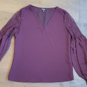 EXPRESS Size Xs Womens Burgundy Lace Ruffle Long Sleeve V-Neck Loose Top 461